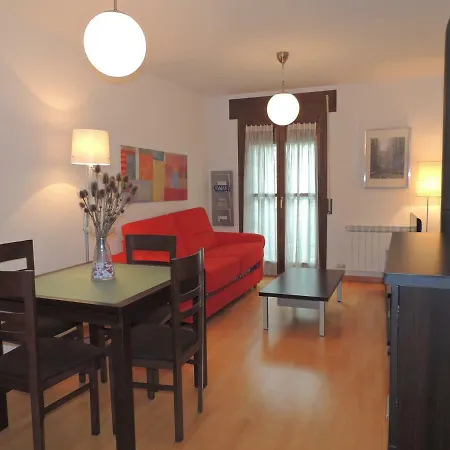 Apartamento Centrico Con Wifi En Biescas Exterior photo