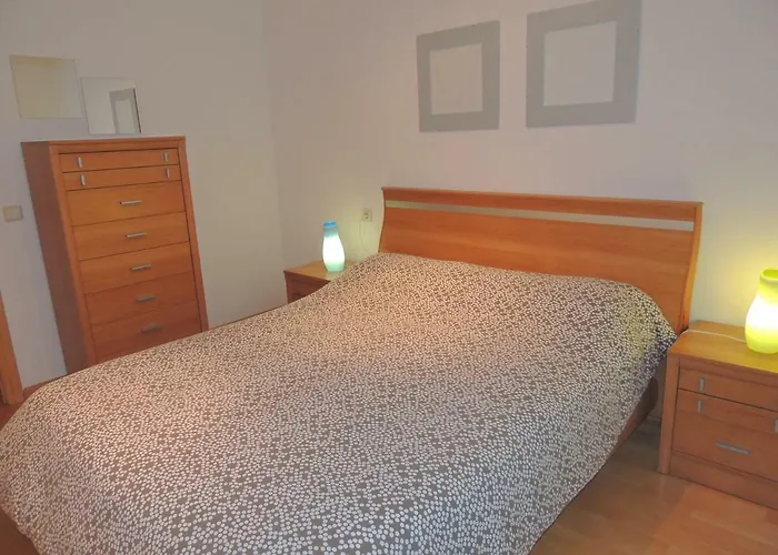 Apartamento Centrico Con Wifi En Biescas